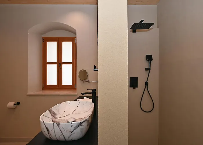 Milan Luxury * טרוגיר