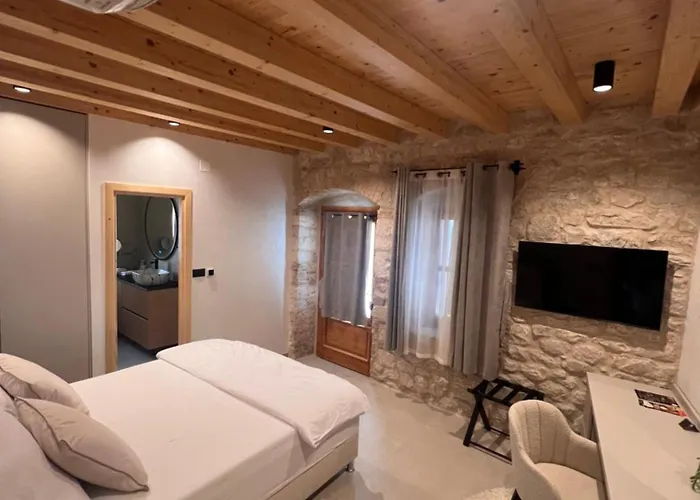 Milan Luxury 아파트 트로기르